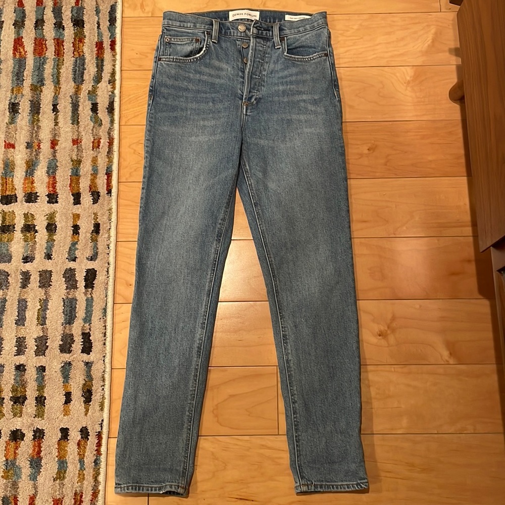 Aritzia: Denim Forum “The Yoko High Rise Slim” Size 27, 28L
